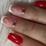 ناخن قرمز با طرح نگین دیزاین شماره_2 2 عکس ناخن قرمز با طرح نگین 2_2